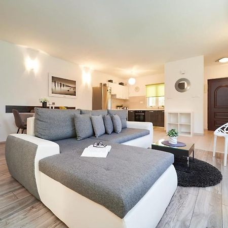 Villa Demonta Трогир Екстериор снимка