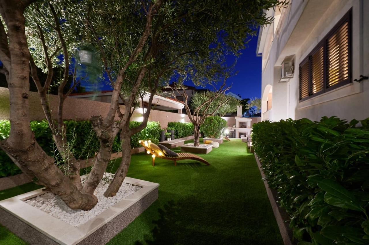 Villa Demonta Трогир Екстериор снимка